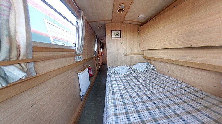 Owl/Wagtail, 8-10 personer